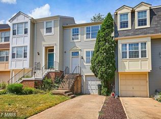 3316 Buckeye Ln, Fairfax, VA 22033