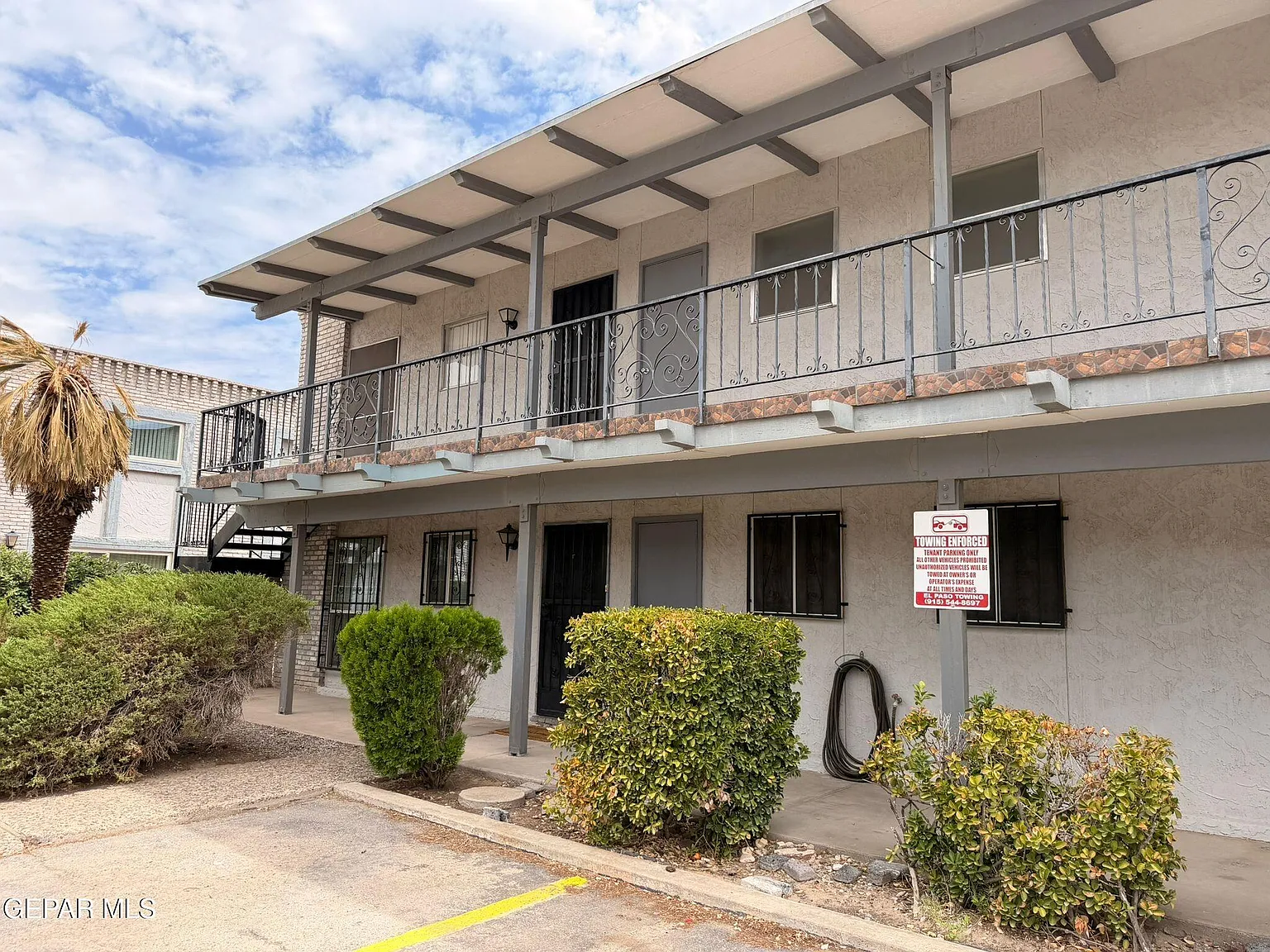 2 bed, 2.0 bath, 1118 sqft, $1,350 — Photo 3