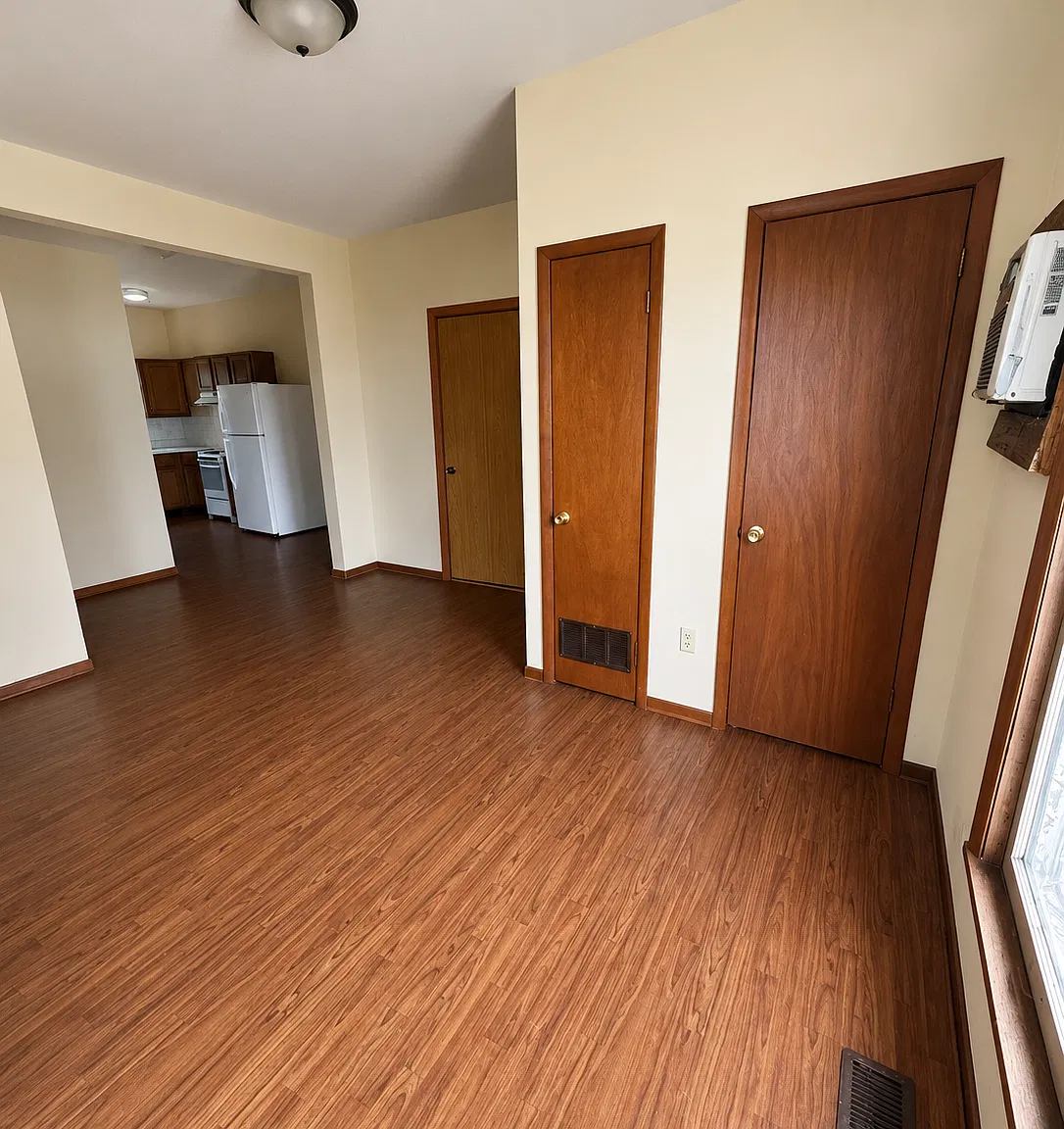 1 bed, $700 — Photo 2