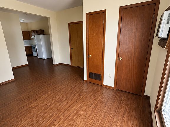 2nd image of 415 E McNair St APT 4