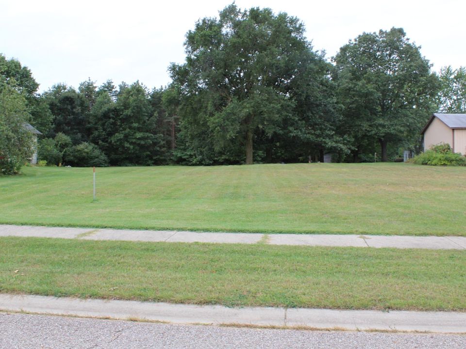 2nd image of 1658 Carolyn Dr