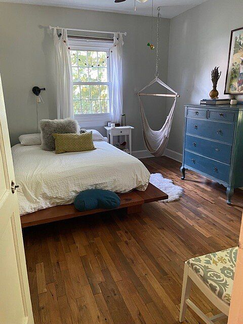 2nd image of 2508 Shenandoah Ave #B