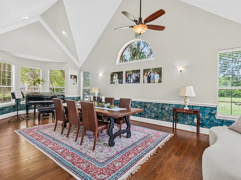 4633 Oak Shores Dr — Photo 5