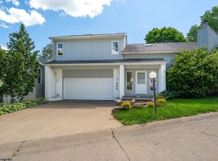 902 Stewart Pl, Morgantown, WV 26505