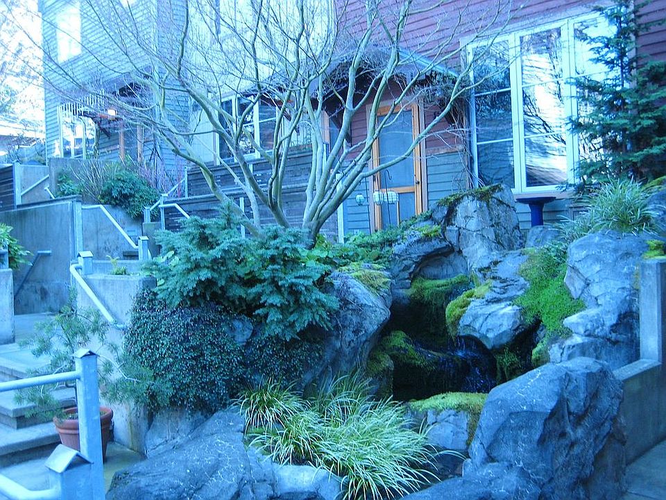 2nd image of 3824 Evanston Ave N APT 8