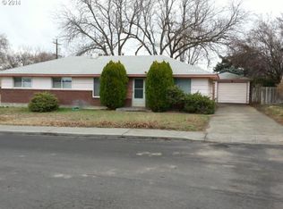 11 SW Cedar Dr, Hermiston, OR 97838