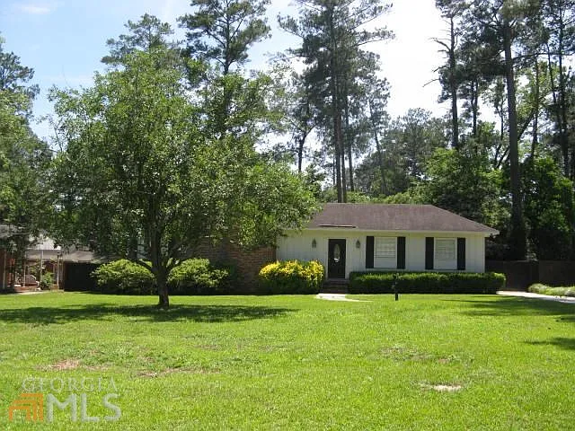2928 King Alfred Dr photo 1