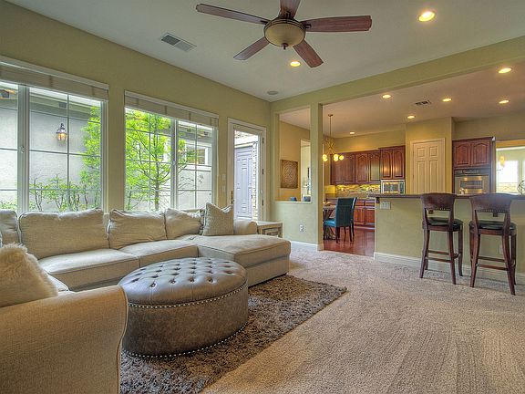 4th image of 6071 Southerness Dr
