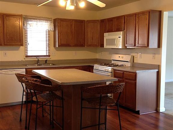 4th image of 26 Victoria Way