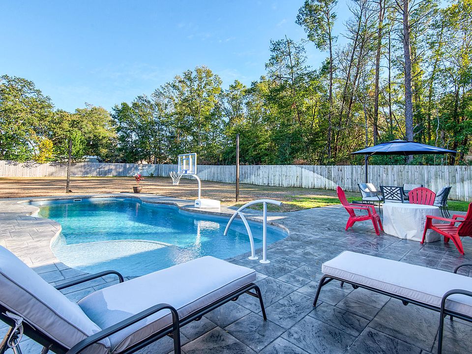 1439 Hickory St, Niceville, FL 32578 Zillow