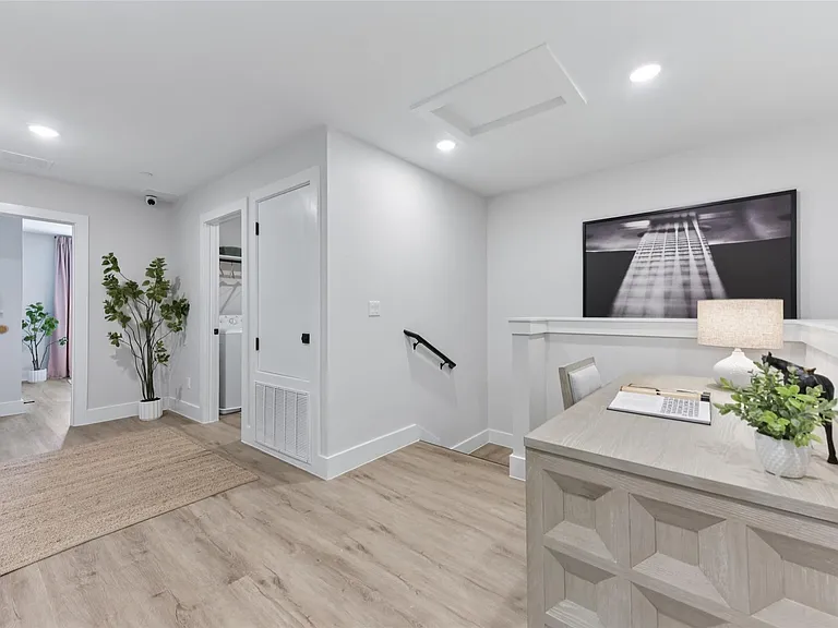 9304 Felix Sparke Dr — Photo 14