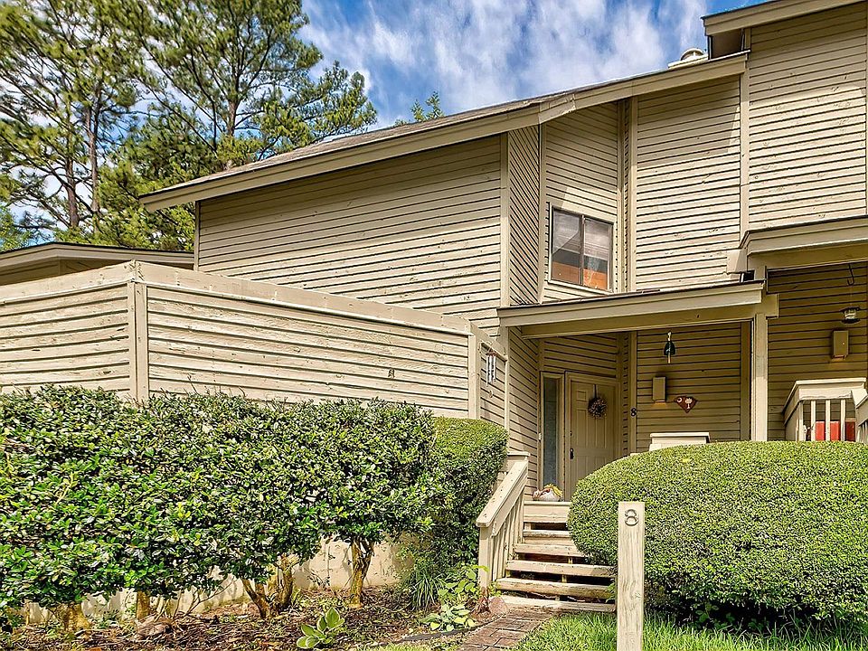 1st image of 8 Cassia Ct