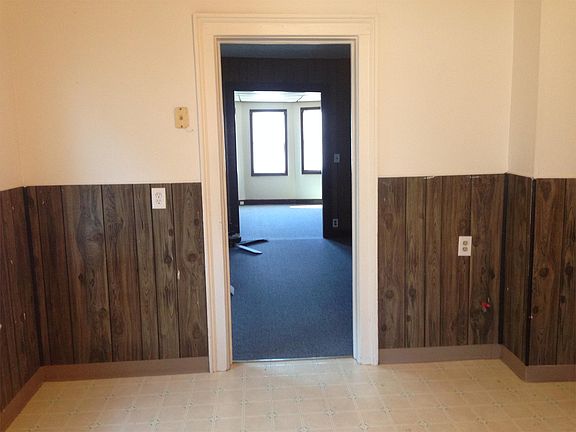 4th image of 345 Ideal St #2
