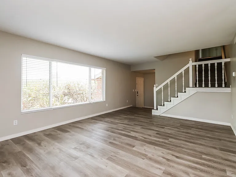 2633 W Monte Ave — Photo 6