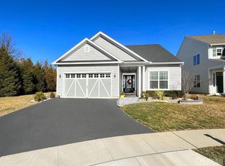 9 Citadel Cir, Monroe Township, NJ 08831