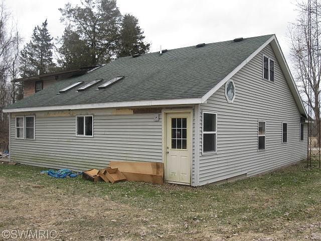 2nd image of 66477 Union Rd