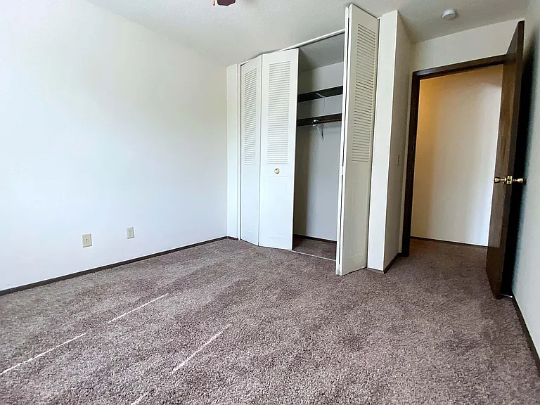 Southgate Apartments — Photo 105
