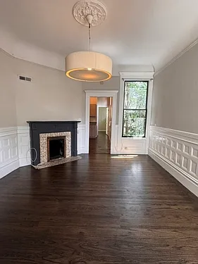 1703 Oak St — Photo 5