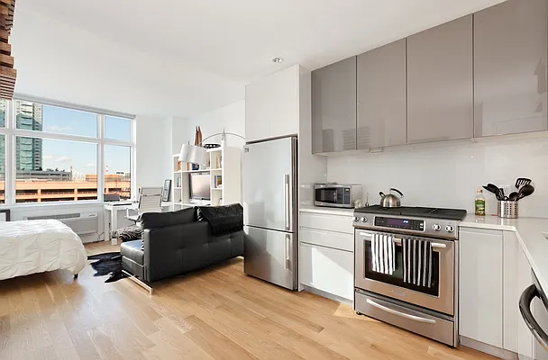 Rented by Modern Spaces | media 21