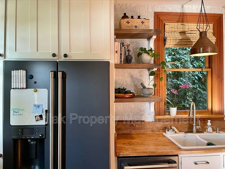 144 W Apricot Ave — Photo 14