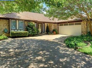 2929 Cresthaven Dr, Grapevine, TX 76051