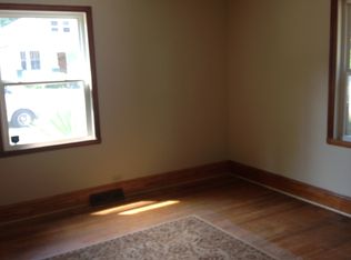230 N Patterson St, Statesville, NC 28677