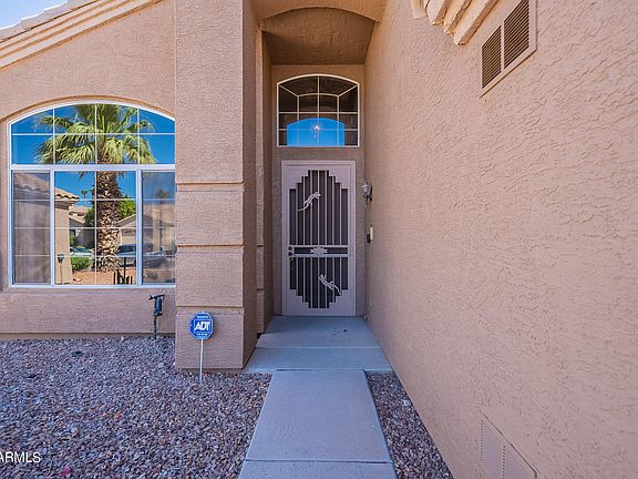 3rd image of 1711 W SOUTH FORK Drive