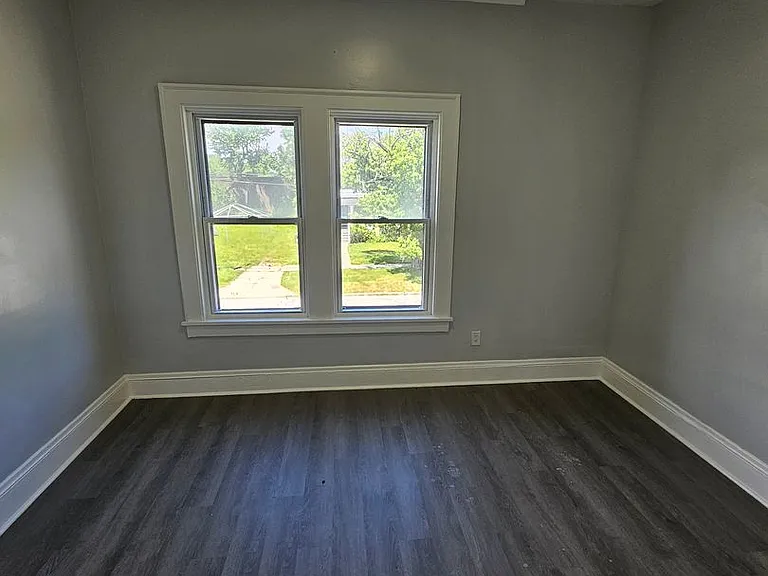 14201 Westropp Ave — Photo 22
