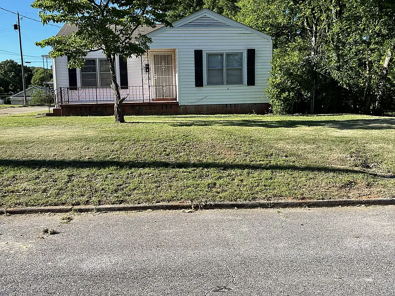 312 Preston Ave #A — Photo 1