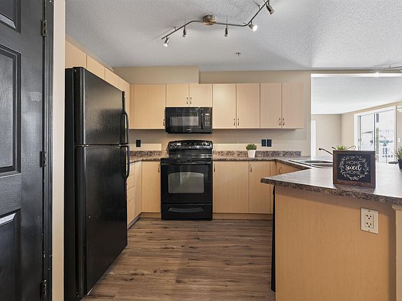 4th image of 42 Summerwood Blvd #222