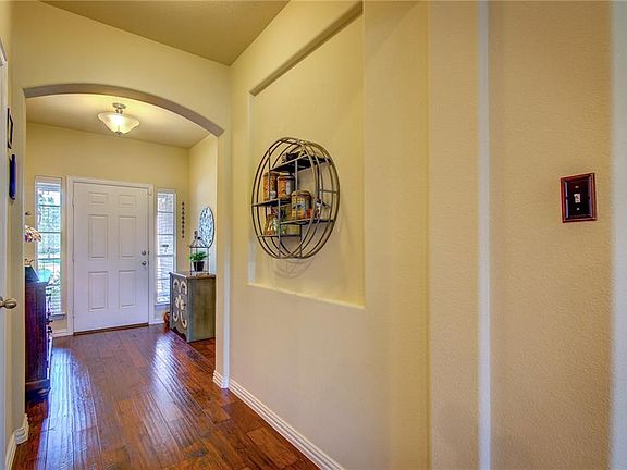5th image of 1109 Villa Paloma Blvd
