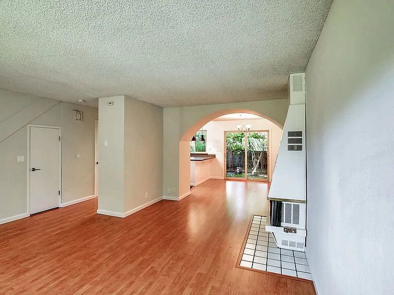 436 Sierra Vista Ave #8 — Photo 4