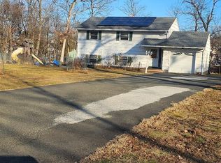 42 Edgewood Ter, Bridgewater, NJ 08807