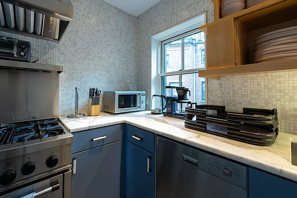 Rented by Finest Furnished LLC | media 80