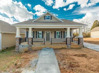 932 Stratford Ave, Sweetwater, TN 37874