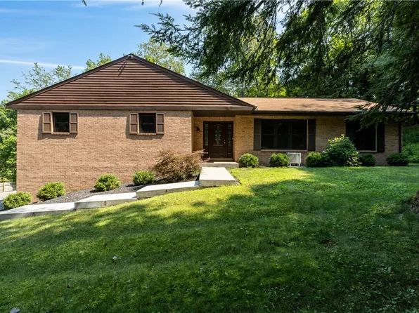 111 W Cruikshank Rd, Middlesex Twp, PA 16002