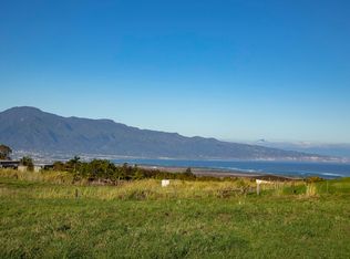 2394 Baldwin Ave, Makawao, HI 96768