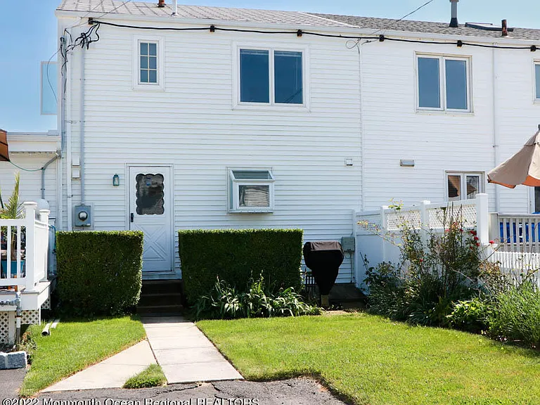 5 Vine Ct — Photo 30