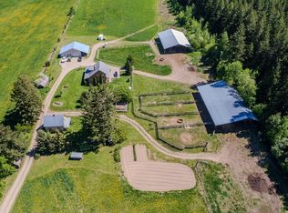 2990 50th St NW, Salmon Arm, BC V1E 3A9