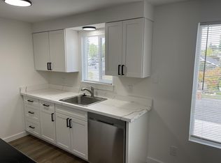 5610 S M St #B, Tacoma, WA 98408