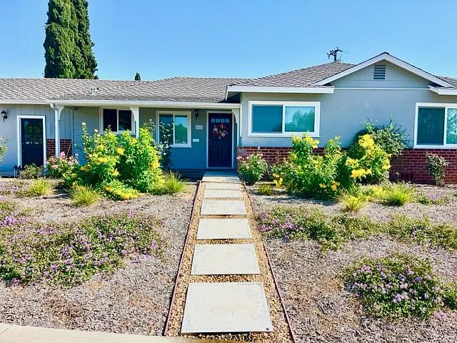 1418 Riverside Dr