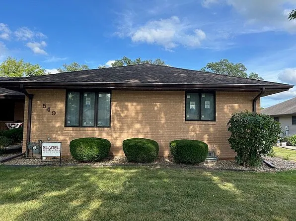 549 S 4th St, Fairbury, IL 61739