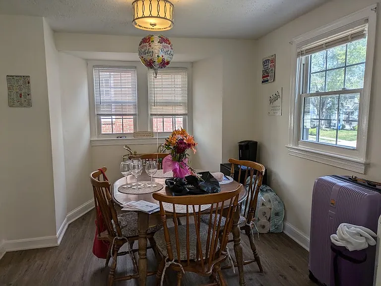 1232 N Taylor St — Photo 14