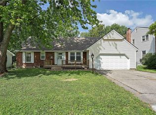 9140 Switzer Rd, Overland Park, KS 66214