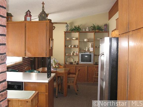 4th image of 1050 Shady Pine Ln SW