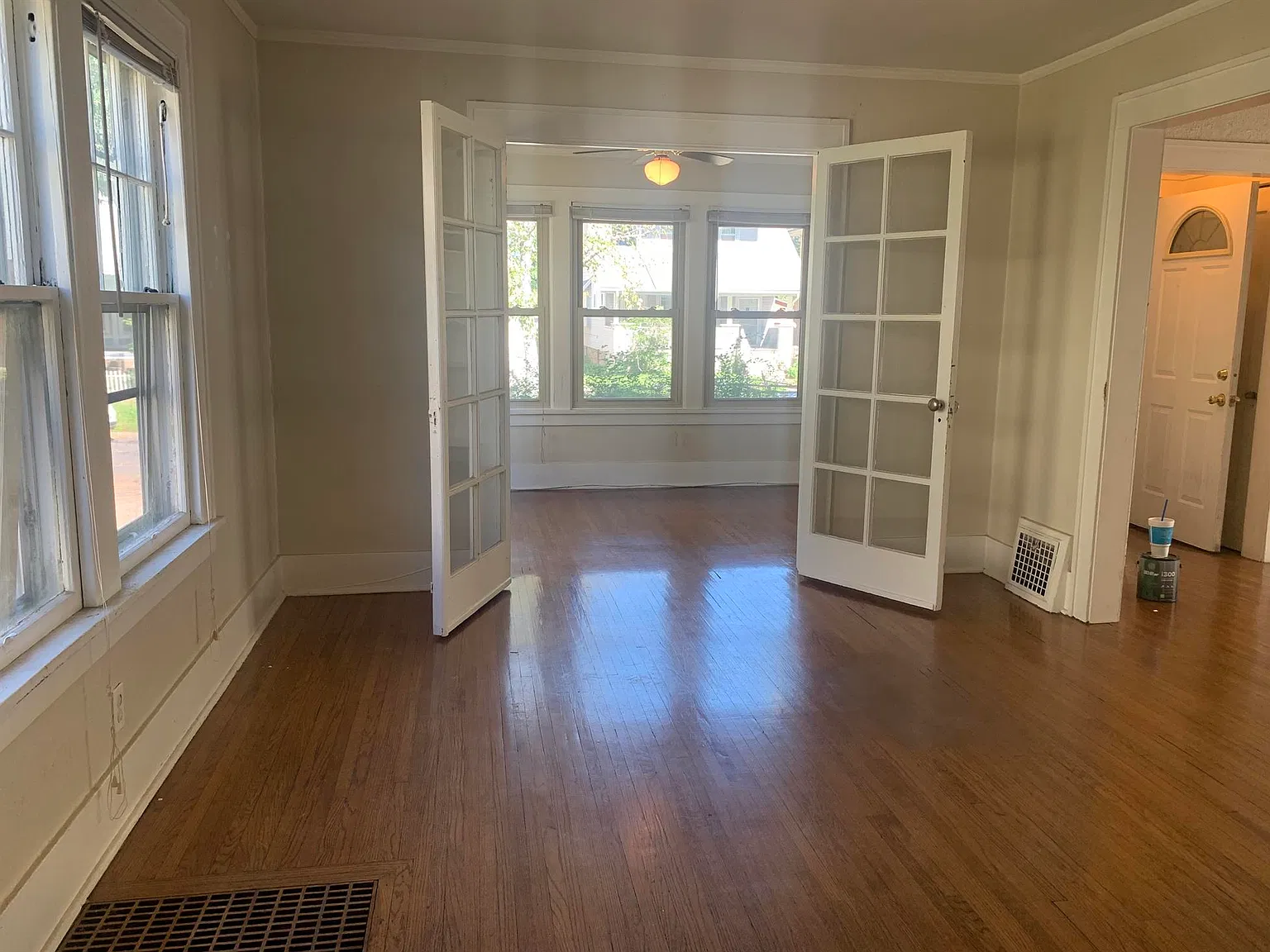 1626 W Ayres Ave — Photo 3
