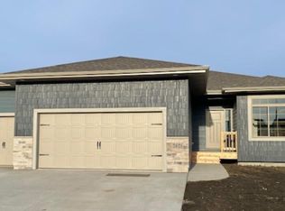 2621 S Lana Dr, Sioux Falls, SD 57106
