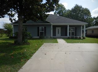 908 S Fain St, Doerun, GA 31744