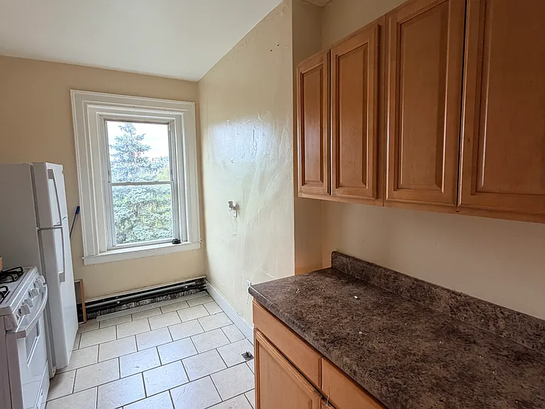 703 Howard Ave #42 — Photo 4