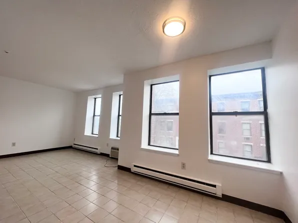 1 Cypress Rd APT 102, Brighton, MA 02135